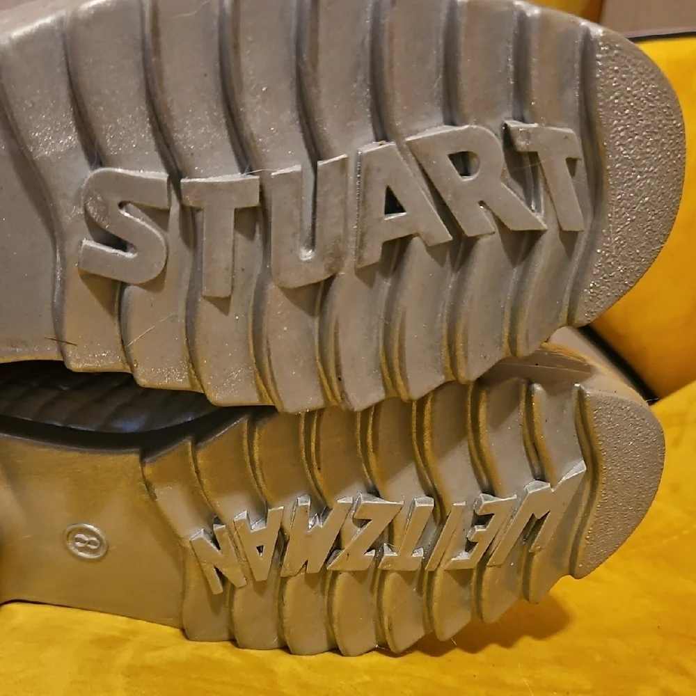 Elegant Stuart Weitzman Crocodile Pattern Rubber Rain/Snow Boots - Picture 3 of 7